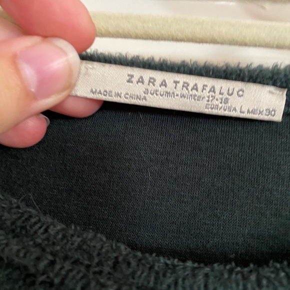 green velvet sweatshirt - Picture 2 of 2